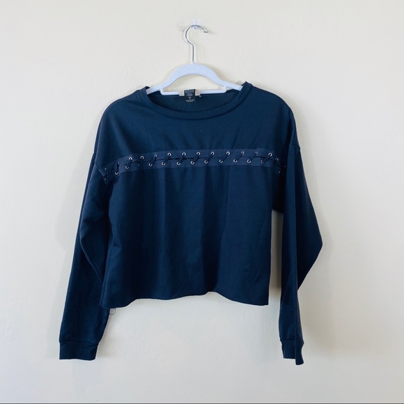 Enough about me... Woven Detail Crop Top - Picture 1 of 6